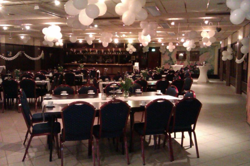 Hotel Onder De Linden ローデン エクステリア 写真